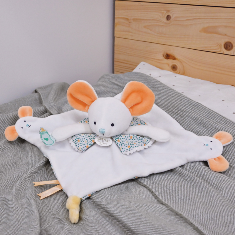  - les petits fûtés - comforter white mouse 30 cm 